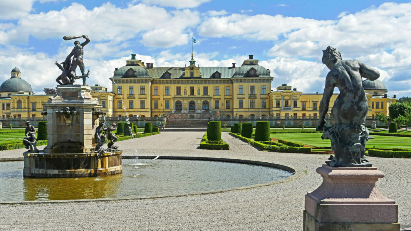 drottningholm-palace-4275464_1920